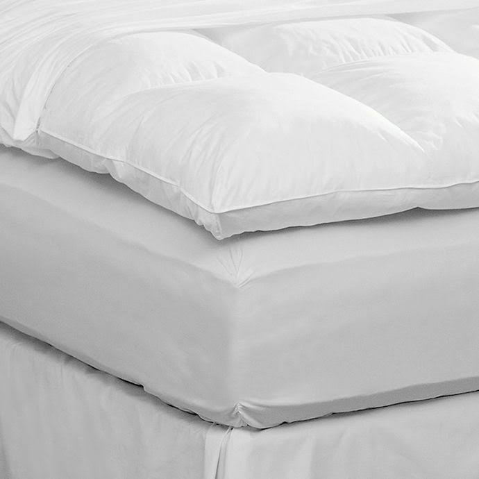 California King Featherbed Protector in White Q5358