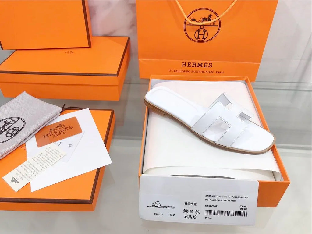 White Sandal V126765