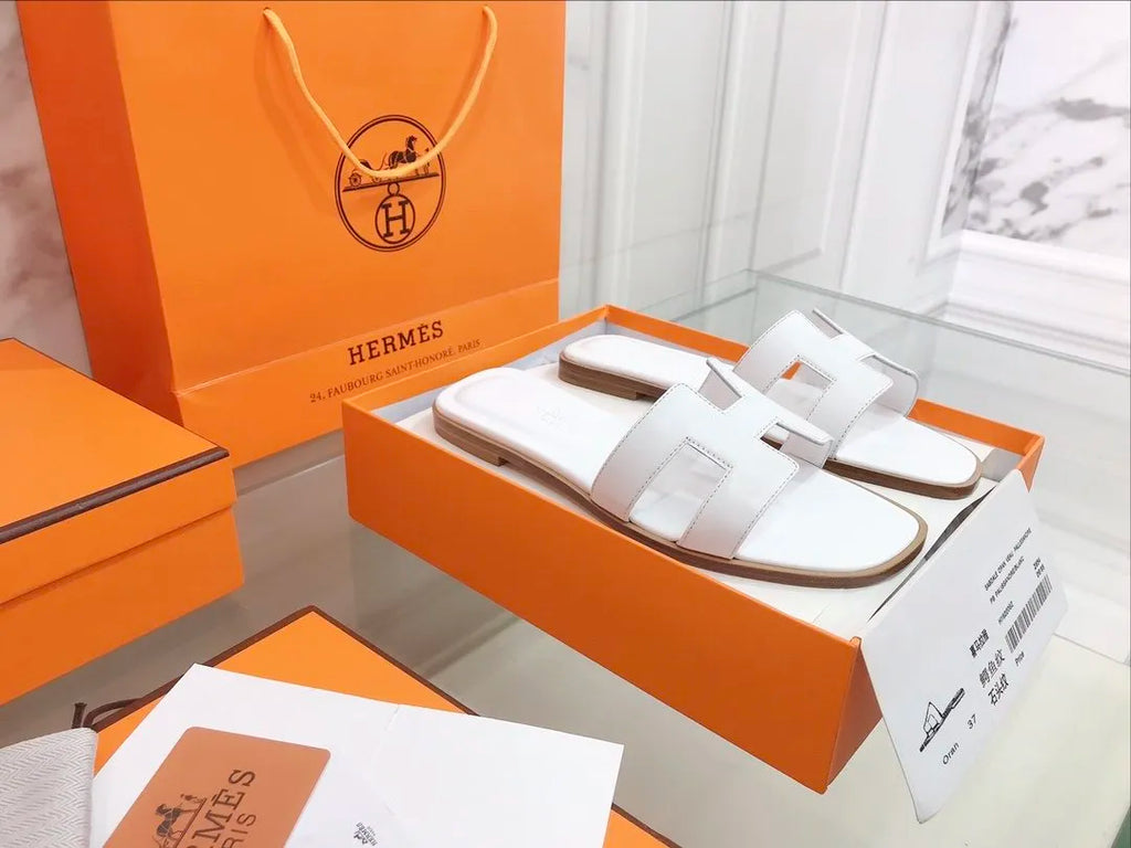 White Sandal V126765
