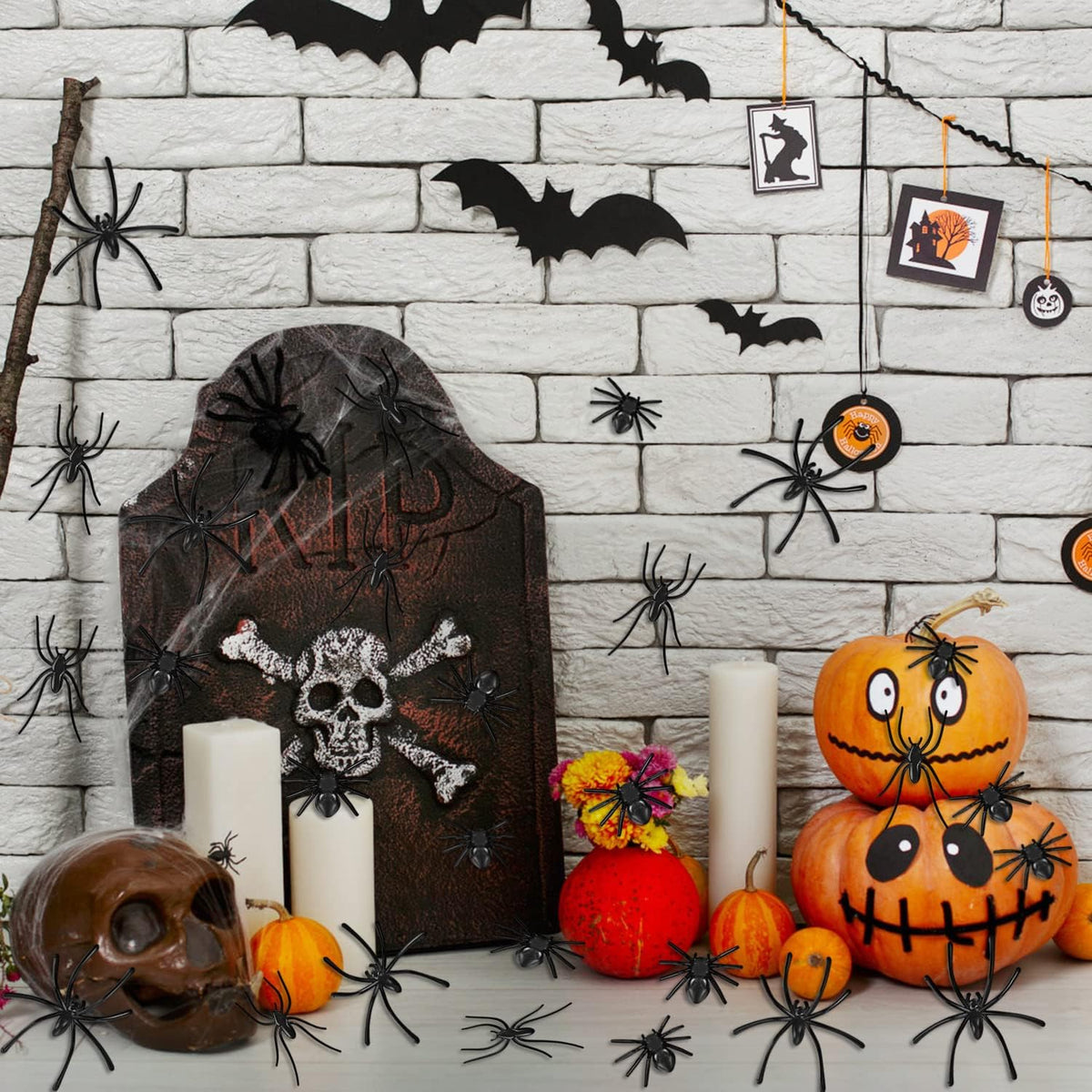 120 Pieces Black Plastic Spiders 3 Sizes P405