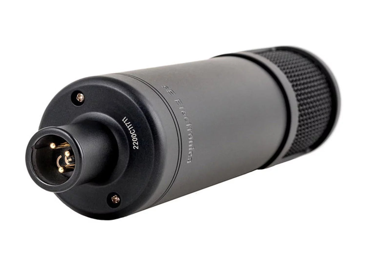 Large Diaphragm Condenser Mic with Shockmount and Filter X752463