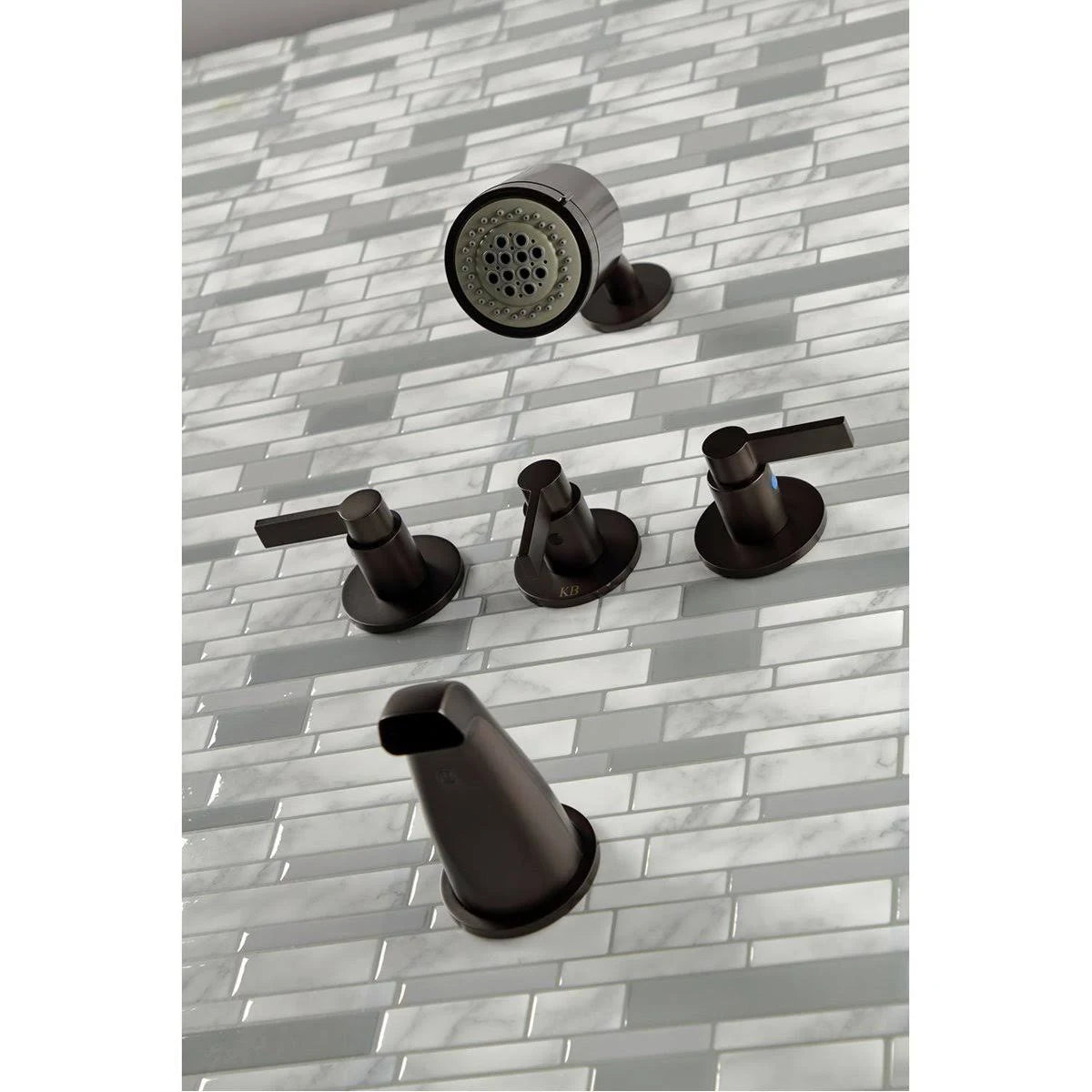Oil Rubbed Bronze Three-Handle Tub and Shower Faucet Y213