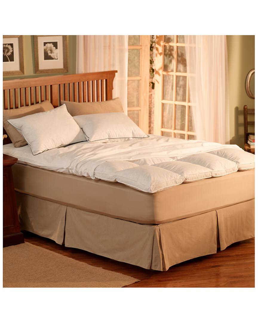 California King Featherbed Protector in White Q5358