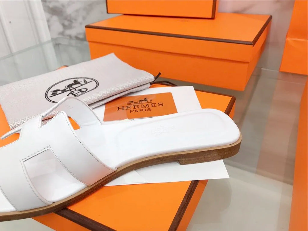 White Sandal V126765