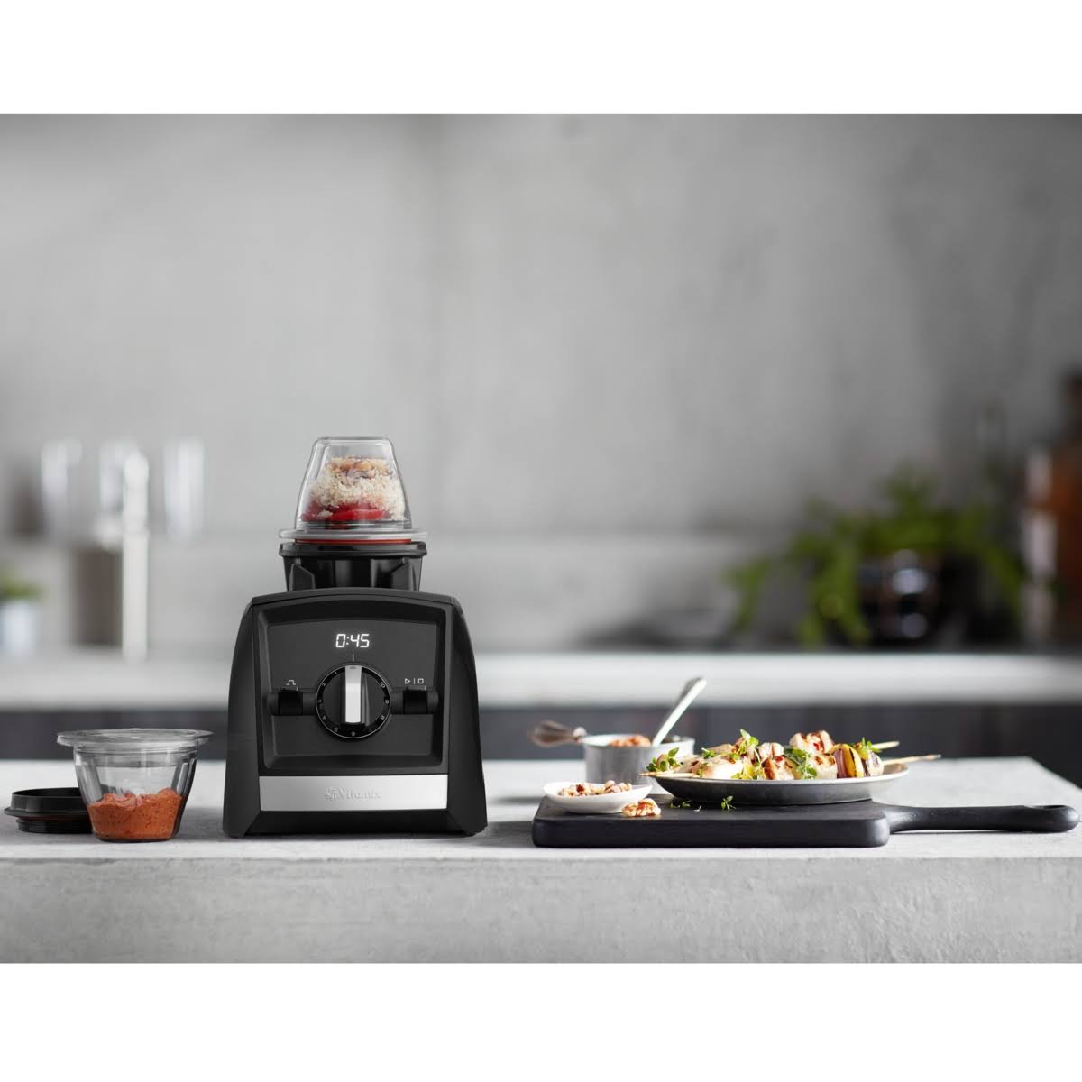 White Ascent Series Blender S719