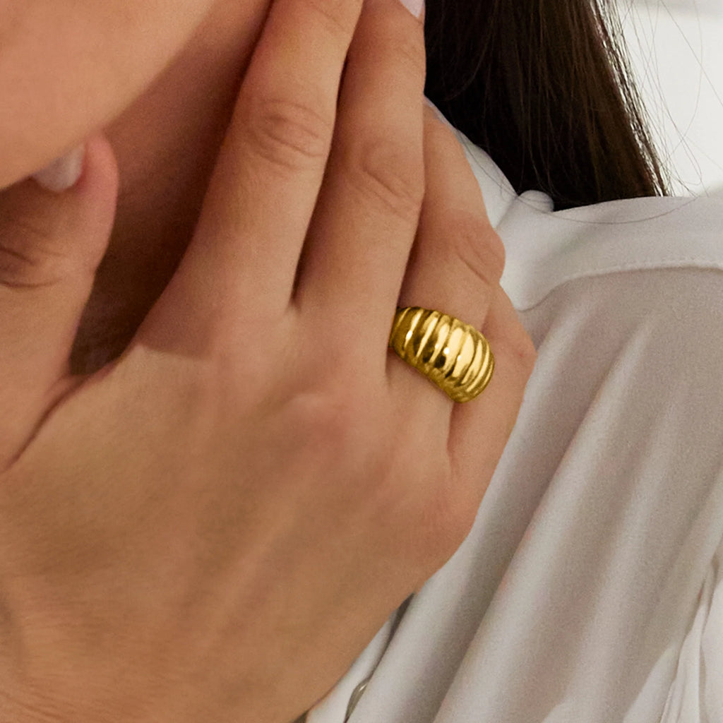 18kt Yellow Gold Electroform Dome Ring S78928
